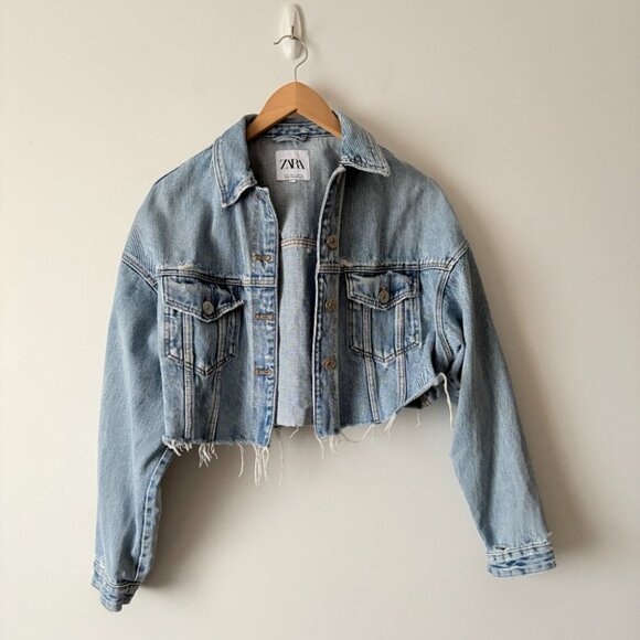 Zara Cropped Frayed Denim Jacket Light Wash Blue Size Small - Picture 4 of 6